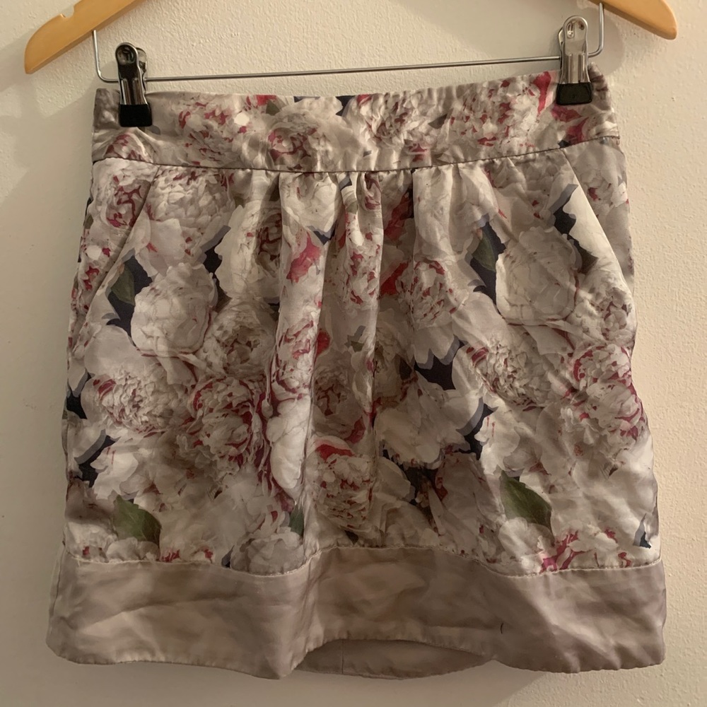 Gap floral skirt